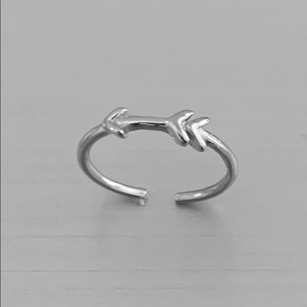 Sterling Silver Arrow Toe Ring, Silver Ring - image 2